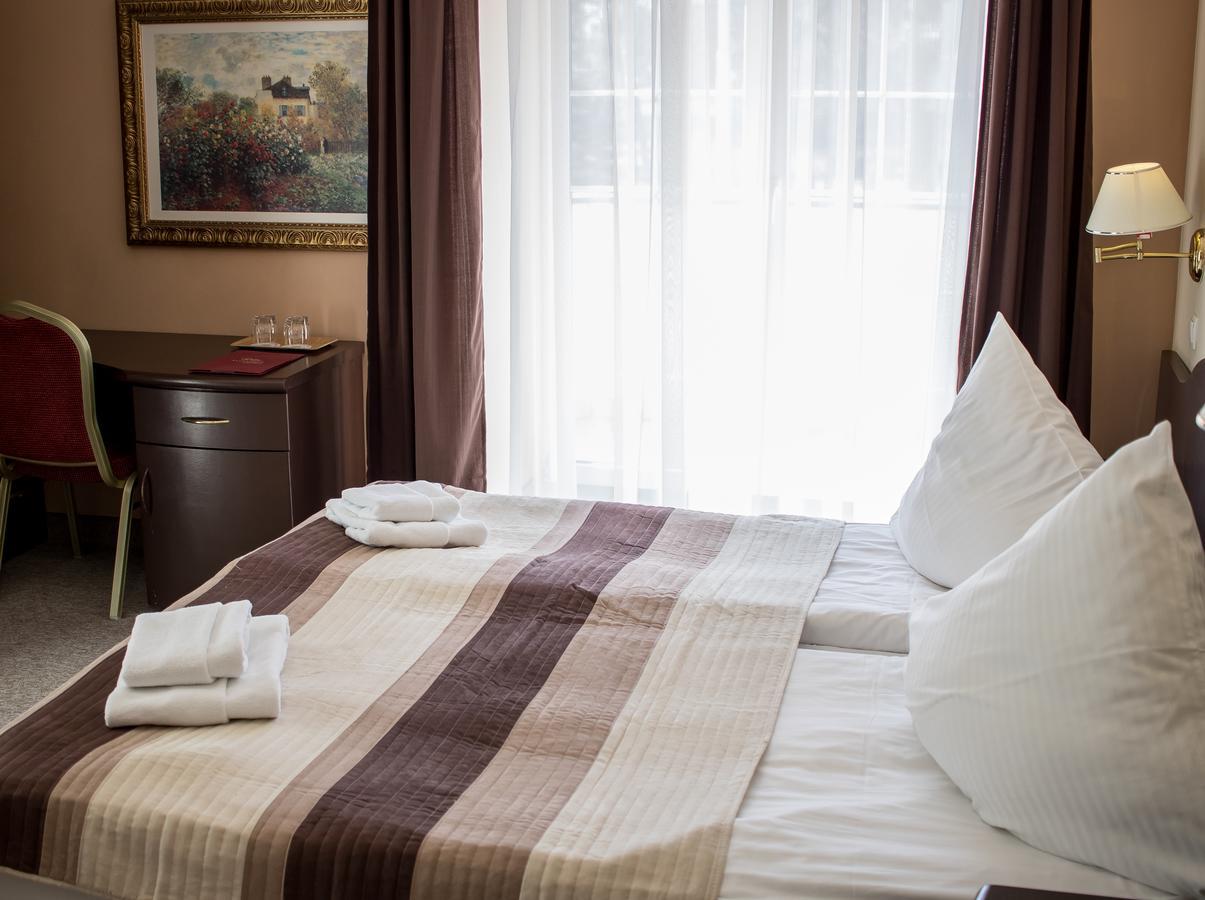 Willa Alexander Resort & Spa - Caloroczny Kryty Basen Mielno  Exterior foto